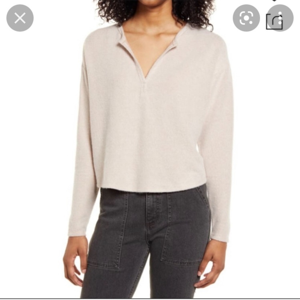 Soft v neck top
